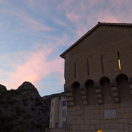 Les Gites D'Intervalles Антрево Екстер'єр фото